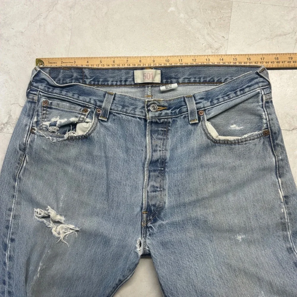 Levi's 501 Jeans Light Wash Men 36x29 Distressed Button Fly Straight Leg